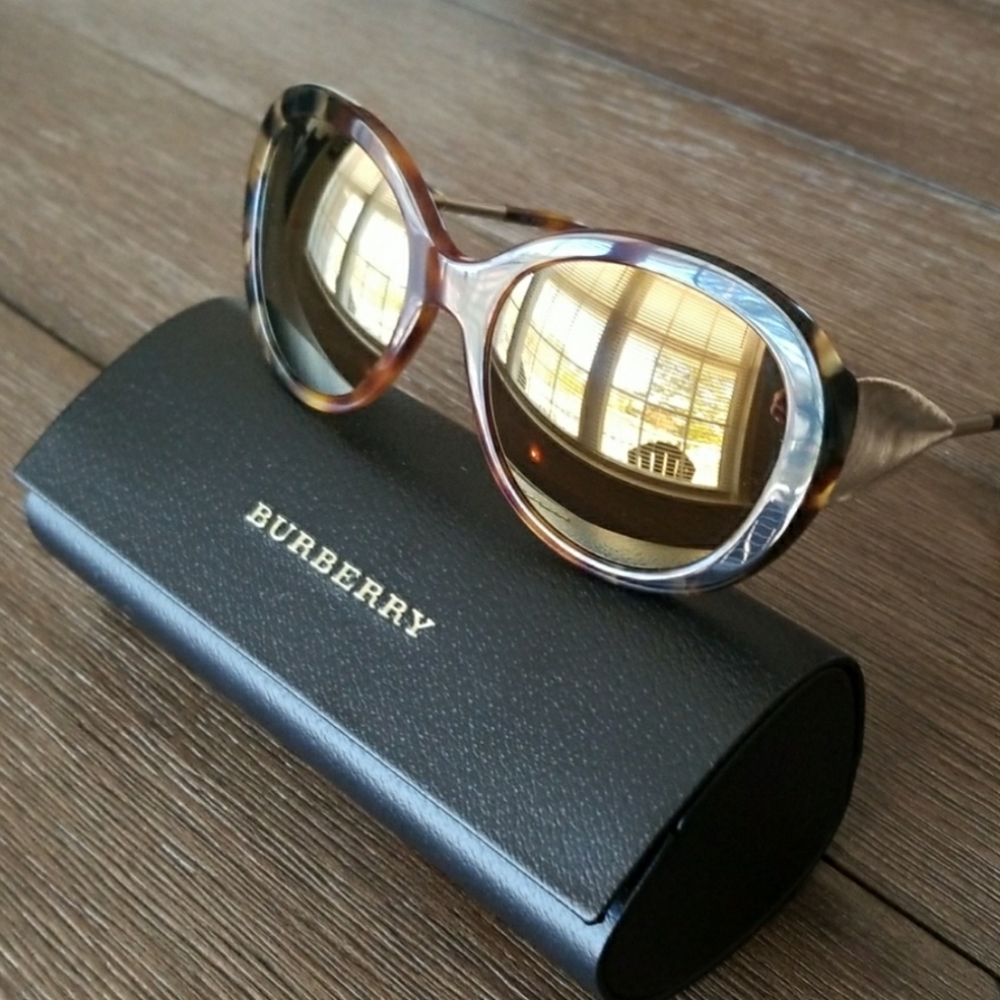NEW Burberry Havana Tortoise Sunglasses - Picture 1 of 5